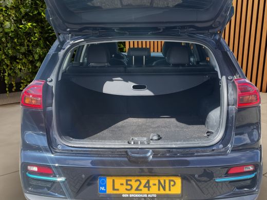 Kia e-Niro DynamicPlusLine 39 kWh | Adaptive Cruise | Panoramadak | Camera | Stuur/stoelverwarming ActivLease financial lease