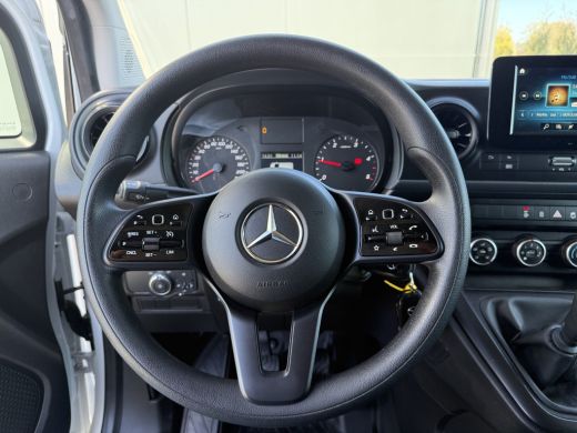 Mercedes-Benz Citan 110 CDI / L1H1 / AIRCO / CRUISE / CAMERA / CARPLAY / LED / 6-BAK ActivLease financial lease