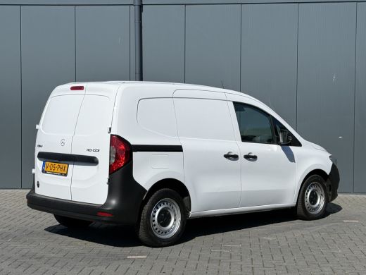 Mercedes-Benz Citan 110 CDI / L1H1 / AIRCO / CRUISE / CAMERA / CARPLAY / LED / 6-BAK ActivLease financial lease