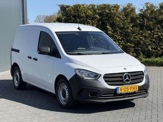 Mercedes-Benz Citan 110 CDI / L1H1 / AIRCO / CRUISE / CAMERA / CARPLAY / LED / 6-BAK ActivLease financial lease