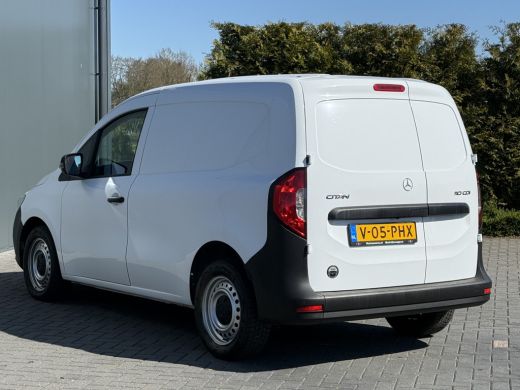 Mercedes-Benz Citan 110 CDI / L1H1 / AIRCO / CRUISE / CAMERA / CARPLAY / LED / 6-BAK ActivLease financial lease