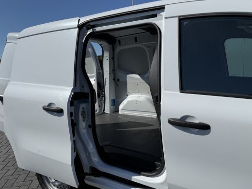Mercedes-Benz Citan 110 CDI / L1H1 / AIRCO / CRUISE / CAMERA / CARPLAY / LED / 6-BAK ActivLease financial lease