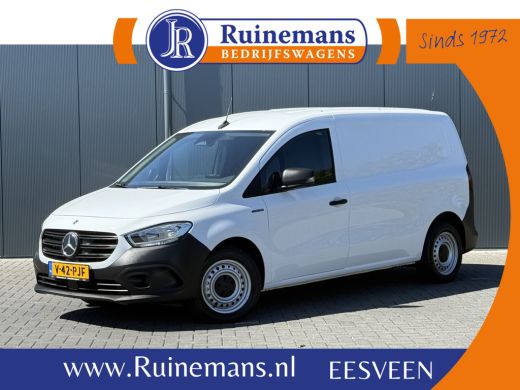 Mercedes-Benz eCitan 51 kWh / L2H1 / TREKHAAK / 3-ZITS / **7.812 KM!!** / CAMERA / CRUISE / ECC / CARPLAY