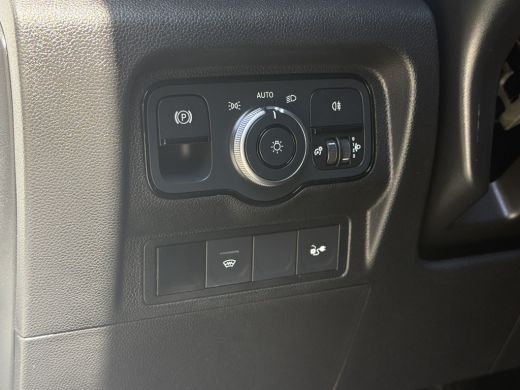 Mercedes-Benz eCitan 51 kWh / L2H1 / TREKHAAK / 3-ZITS / **7.812 KM!!** / CAMERA / CRUISE / ECC / CARPLAY ActivLease financial lease