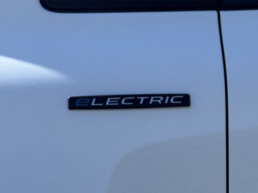 Mercedes-Benz eCitan 51 kWh / L2H1 / TREKHAAK / 3-ZITS / **7.812 KM!!** / CAMERA / CRUISE / ECC / CARPLAY ActivLease financial lease