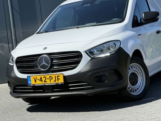 Mercedes-Benz eCitan 51 kWh / L2H1 / TREKHAAK / 3-ZITS / **7.812 KM!!** / CAMERA / CRUISE / ECC / CARPLAY ActivLease financial lease
