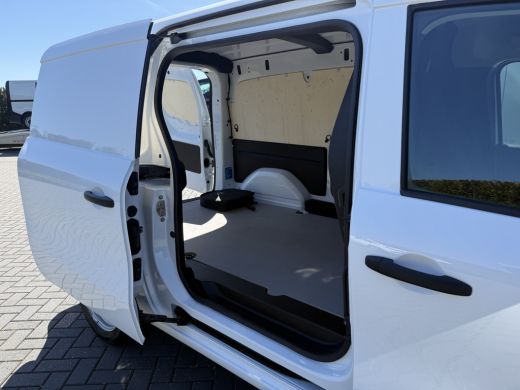 Mercedes-Benz eCitan 51 kWh / L2H1 / TREKHAAK / 3-ZITS / **7.812 KM!!** / CAMERA / CRUISE / ECC / CARPLAY ActivLease financial lease