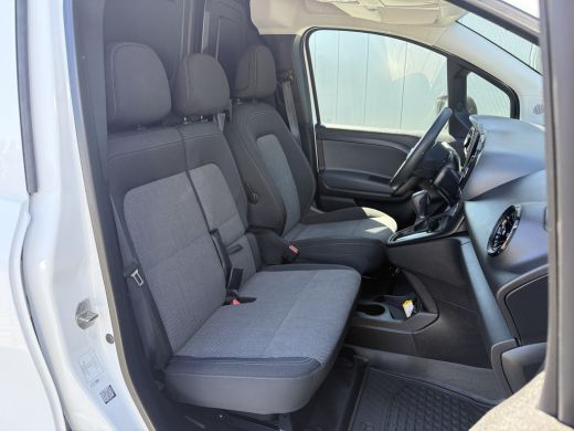 Mercedes-Benz eCitan 51 kWh / L2H1 / TREKHAAK / 3-ZITS / **7.812 KM!!** / CAMERA / CRUISE / ECC / CARPLAY ActivLease financial lease