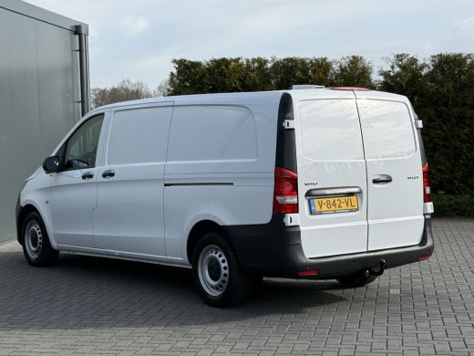 Mercedes-Benz Vito 111 CDI E6 / L3H1 / 2x SCHUIFDEUR / CAMERA / TREKHAAK / PDC VOOR EN ACHTER 3-ZITS / CRUISE ActivLease financial lease