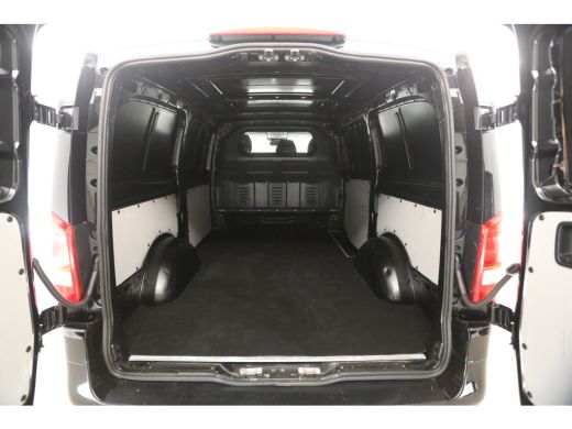Mercedes-Benz Vito 116 CDI Lang | Aut. | Airco | Cruise | Camera | Carplay | 3 Zits | Navi | Parkeersens. ActivLease financial lease