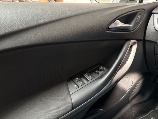 Opel Astra Sports Tourer 1.2 Sport (APPLE CARPLAY, NAVIGATIE, PARKEERSENSOREN, LM VELGEN, SPORTSTOELEN, CRUI... ActivLease financial lease