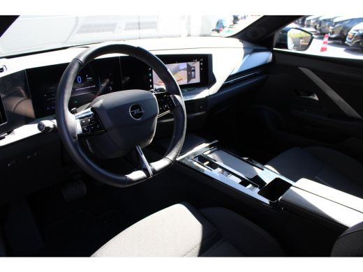 Opel Astra Sports Tourer 1.6 Turbo Plug In Hybrid GS | Automaat | Navi by app | Camera | Trekhaak | 18 Inch ... ActivLease financial lease