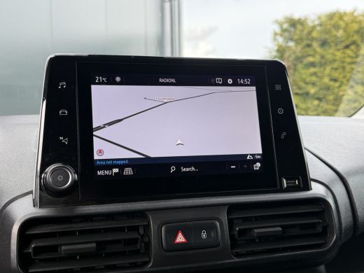 Opel Combo 1.5D 100 PK / L1H1 / 1e EIG. / TREKHAAK / AIRCO / CRUISE / CAMERA / INRICHTING / NAVI ActivLease financial lease