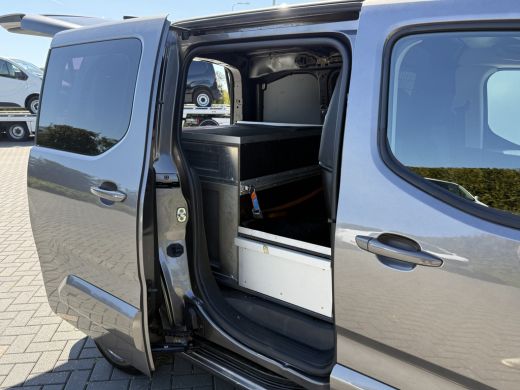 Opel Combo 1.5D 102 PK / L1H1 / EDITION / 1e EIG. / INRICHTING / ACHTERKLEP / AIRCO / CRUISE / CARPLAY ActivLease financial lease