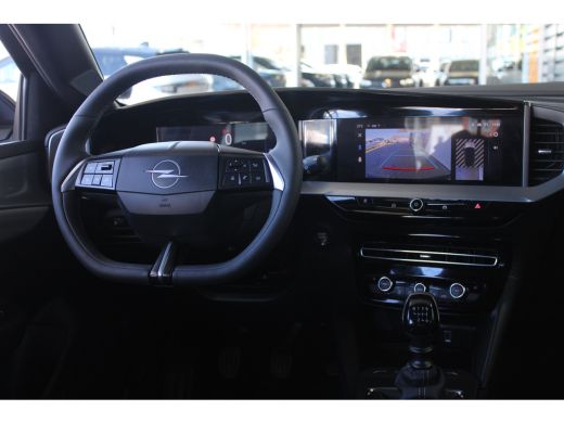 Opel Mokka 1.2 Turbo Edition | 8 jaar garantie | Navigatiesysteem | Keyless entry | Stoel & Stuurverwarming | ActivLease financial lease