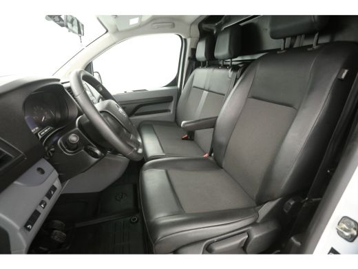 Opel Vivaro CDTI L3H1 | Airco | Cruise | 3 Zits | Trekhaak | Imperiaal | Parkeersens. ActivLease financial lease