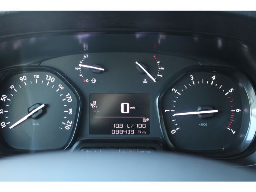Opel Vivaro L3 2.0 CDTI 145 PK | TREKHAAK | NAVI | RVS IMPERIAAL | BETIMMERING | COMFORT WAND | APPLE CARPLAY... ActivLease financial lease