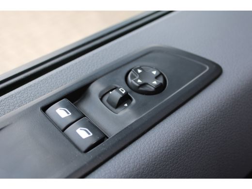 Opel Vivaro L3 2.0 CDTI 145 PK | TREKHAAK | NAVI | RVS IMPERIAAL | BETIMMERING | COMFORT WAND | APPLE CARPLAY... ActivLease financial lease