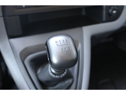 Opel Vivaro L3 2.0 CDTI 145 PK | TREKHAAK | NAVI | RVS IMPERIAAL | BETIMMERING | COMFORT WAND | APPLE CARPLAY... ActivLease financial lease