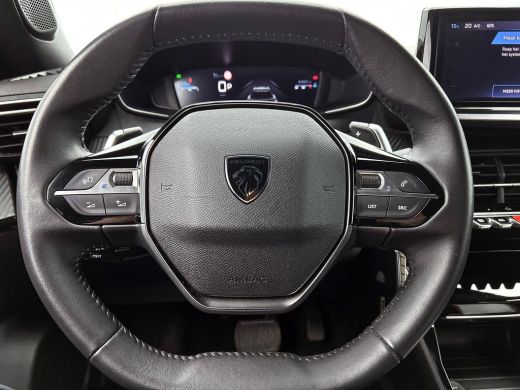Peugeot 2008 1.2 PureTech 130 Allure CAMERA | CARPLAY & NAVI | STOF-LEER ActivLease financial lease