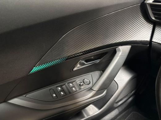 Peugeot 2008 1.2 PureTech Allure Sport (VIRTUAL COCKPIT, APPLE CARPLAY, GROOT NAVI, KEYLESS, 360 CAMERA, STOEL... ActivLease financial lease