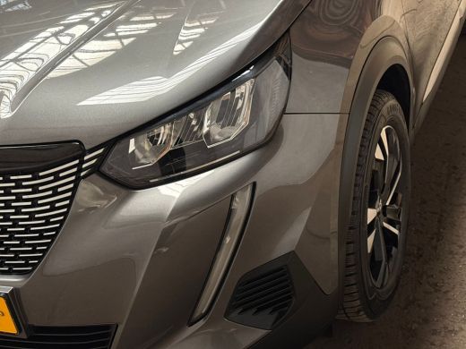 Peugeot 2008 1.2 PureTech Allure Sport (VIRTUAL COCKPIT, APPLE CARPLAY, GROOT NAVI, KEYLESS, 360 CAMERA, STOEL... ActivLease financial lease