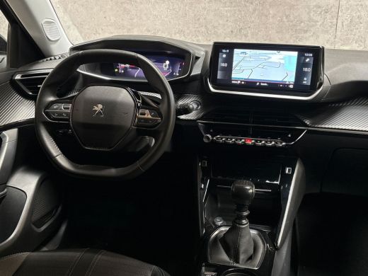Peugeot 2008 1.2 PureTech Allure Sport (VIRTUAL COCKPIT, APPLE CARPLAY, GROOT NAVI, KEYLESS, 360 CAMERA, STOEL... ActivLease financial lease