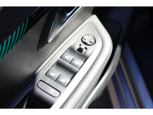 Peugeot 208 1.2 PureTech Allure Pack | Automaat | Navigatie | Camera | Apple carplay | Trekhaak | 3D Instrume... ActivLease financial lease
