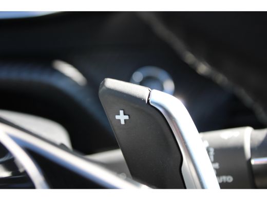 Peugeot 208 1.2 PureTech Allure Pack | Automaat | Navigatie | Camera | Apple carplay | Trekhaak | 3D Instrume... ActivLease financial lease