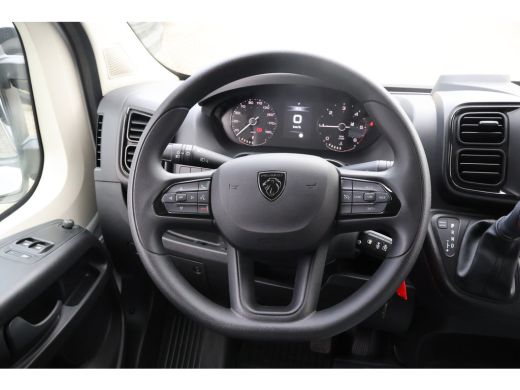 Peugeot Boxer 2.2 BlueHDi 180pk L4 H2 Automaat Airco Navigatie Camera ActivLease financial lease