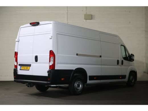Peugeot Boxer 2.2 BlueHDi 180pk L4 H2 Automaat Airco Navigatie Camera ActivLease financial lease