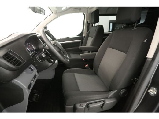 Peugeot Expert 2.0 BlueHDI 180PK L3H1 | Aut. | Dubbele Cabine | Clima | Camera | HuD | Adap. Cruise | Trekhaak |... ActivLease financial lease