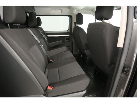 Peugeot Expert 2.0 BlueHDI 180PK L3H1 | Aut. | Dubbele Cabine | Clima | Camera | HuD | Adap. Cruise | Trekhaak |... ActivLease financial lease