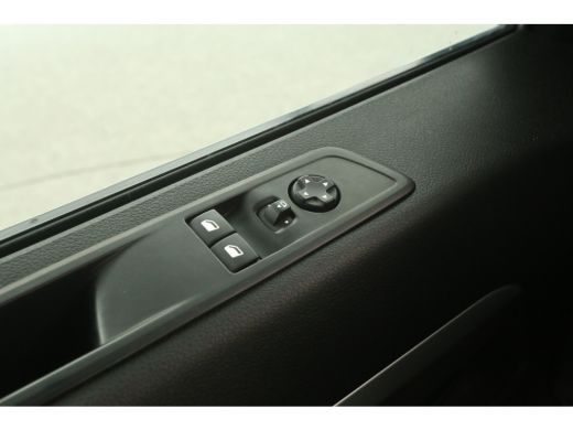 Peugeot Expert 2.0 BlueHDI 180PK L3H1 | Aut. | Dubbele Cabine | Clima | Camera | HuD | Adap. Cruise | Trekhaak |... ActivLease financial lease