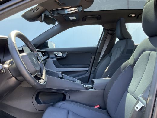 Polestar 2 Long Range Dual Motor Launch Edition 78kWh SOH 93.5% PANO Memory Trekhaak 360 Carplay Stoel/stuur... ActivLease financial lease