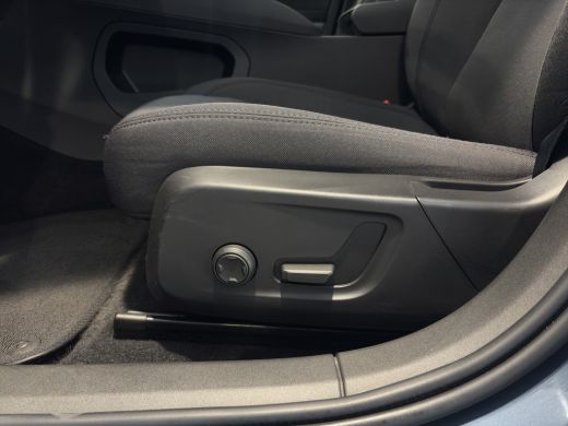 Polestar 2 Long Range Single Motor 8 kWh | Pilot Assist | BLIS | Camera | Stoel + Stuur verwarming | ActivLease financial lease