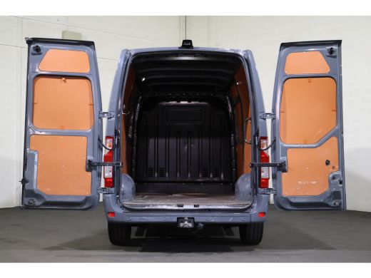 Renault Master 2.3 dCi 180pk L2 H2 Black Edition ActivLease financial lease