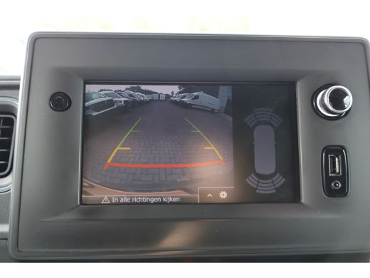 Renault Master 2.3 dCi 180pk L2 H2 Black Edition ActivLease financial lease