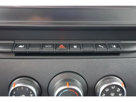Renault Master 2.3 dCi 180pk L2 H2 Black Edition ActivLease financial lease