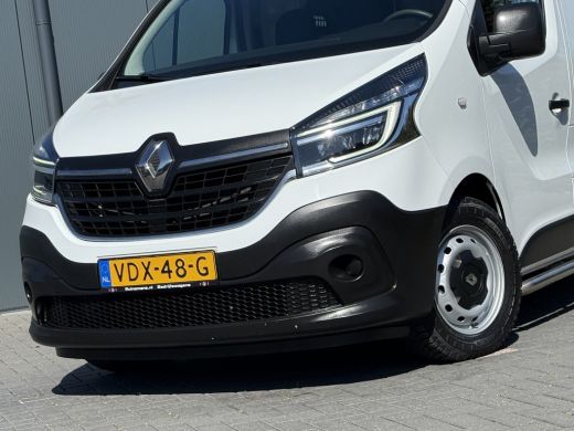 Renault Trafic 2.0 dCi 145 PK / AUTOMAAT / L1H1 / 2x SCHUIFDEUR / SORTIMO INRICHTING / TREKHAAK / IMPERIAAL ActivLease financial lease
