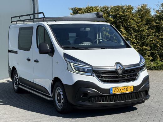 Renault Trafic 2.0 dCi 145 PK / AUTOMAAT / L1H1 / 2x SCHUIFDEUR / SORTIMO INRICHTING / TREKHAAK / IMPERIAAL ActivLease financial lease