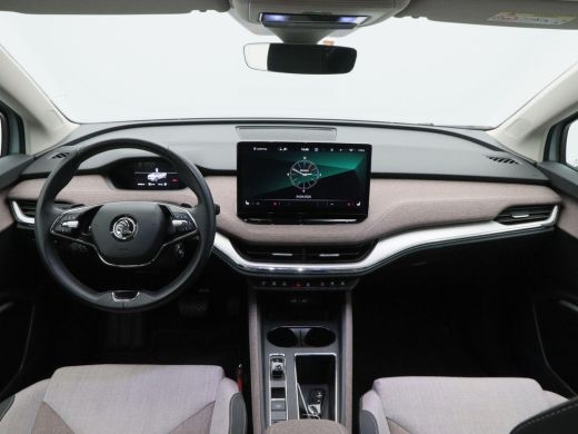 Skoda Enyaq iV 60 First Edition 180 Pk | Stoel/Stuur Verwarming | Camera | Adaptive Cruise | Matrix LED | CarPla... ActivLease financial lease