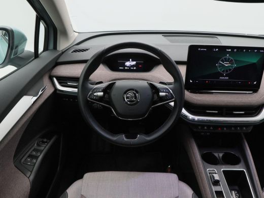 Skoda Enyaq iV 60 First Edition 180 Pk | Stoel/Stuur Verwarming | Camera | Adaptive Cruise | Matrix LED | CarPla... ActivLease financial lease