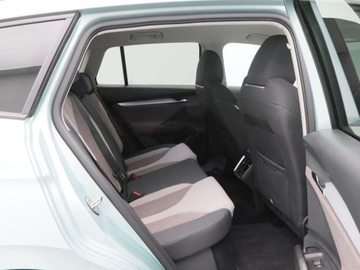 Skoda Enyaq iV 60 First Edition 180 Pk | Stoel/Stuur Verwarming | Camera | Adaptive Cruise | Matrix LED | CarPla... ActivLease financial lease