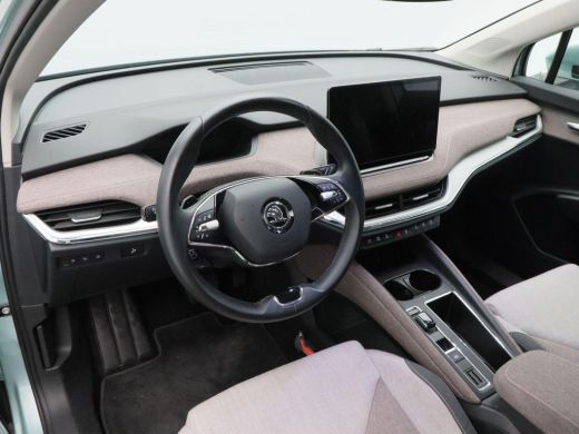 Skoda Enyaq iV 60 First Edition 180 Pk | Stoel/Stuur Verwarming | Camera | Adaptive Cruise | Matrix LED | CarPla... ActivLease financial lease