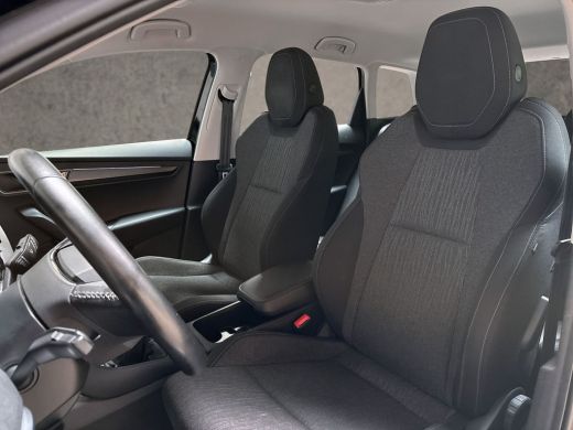 Skoda Karoq 1.0 TSI Sport (VIRTUAL COCKPIT, APPLE CARPLAY, GROOT NAVI, KEYLESS, CLIMATE, SPORTSTOELEN, PARKEE... ActivLease financial lease