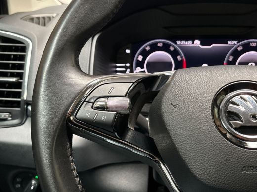 Skoda Karoq 1.0 TSI Sport (VIRTUAL COCKPIT, APPLE CARPLAY, GROOT NAVI, KEYLESS, CLIMATE, SPORTSTOELEN, PARKEE... ActivLease financial lease