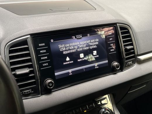 Skoda Karoq 1.0 TSI Sport (VIRTUAL COCKPIT, APPLE CARPLAY, GROOT NAVI, KEYLESS, CLIMATE, SPORTSTOELEN, PARKEE... ActivLease financial lease