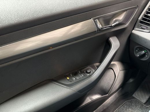 Skoda Karoq 1.0 TSI Sport (VIRTUAL COCKPIT, APPLE CARPLAY, GROOT NAVI, KEYLESS, CLIMATE, SPORTSTOELEN, PARKEE... ActivLease financial lease