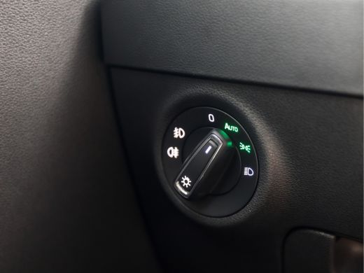 Skoda Karoq 1.0 TSI Sport (VIRTUAL COCKPIT, APPLE CARPLAY, GROOT NAVI, KEYLESS, CLIMATE, SPORTSTOELEN, PARKEE... ActivLease financial lease